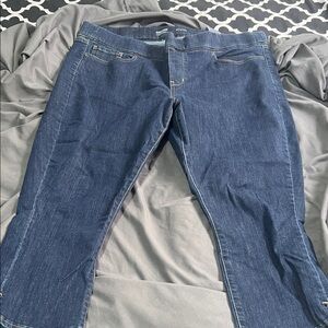 Signature by Levi Strauss Dark Blue Cropped Stretch Jeans